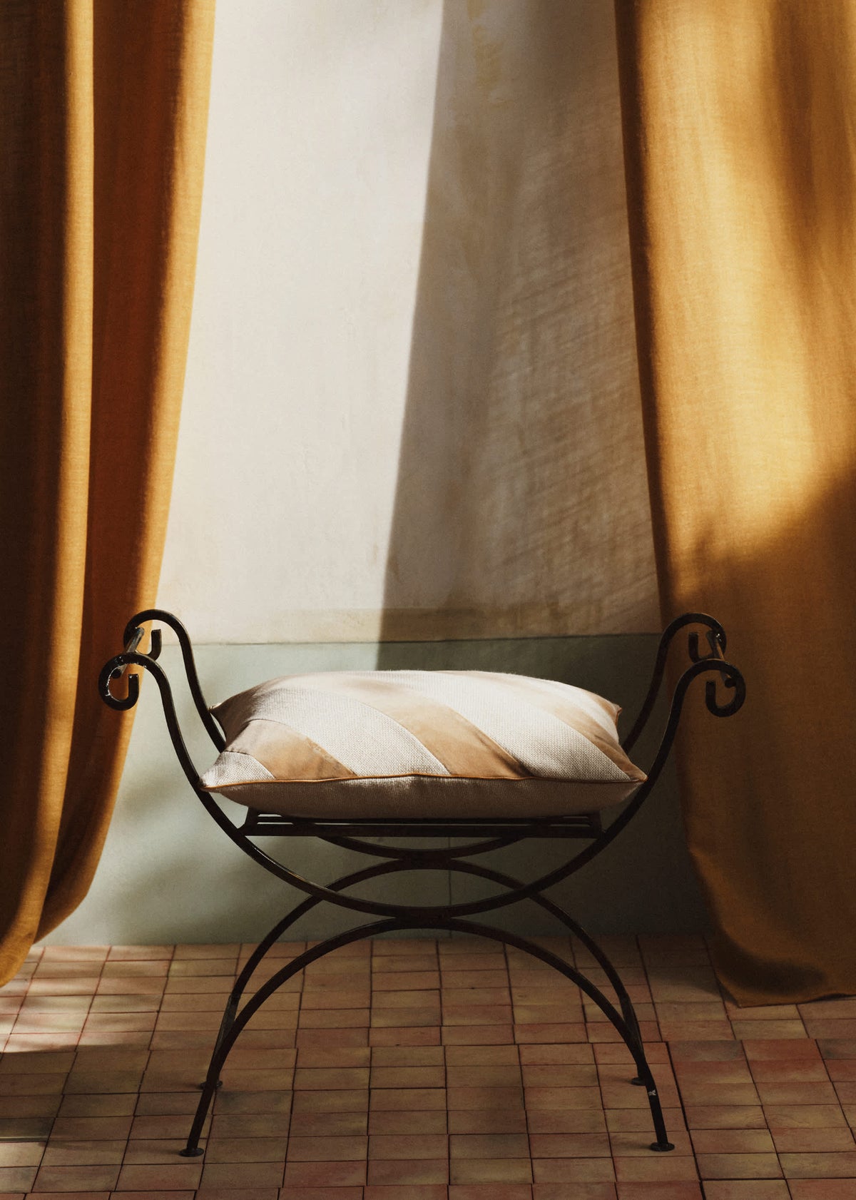 Coussin Toile Lin et Velours - Grand modèle - Beige