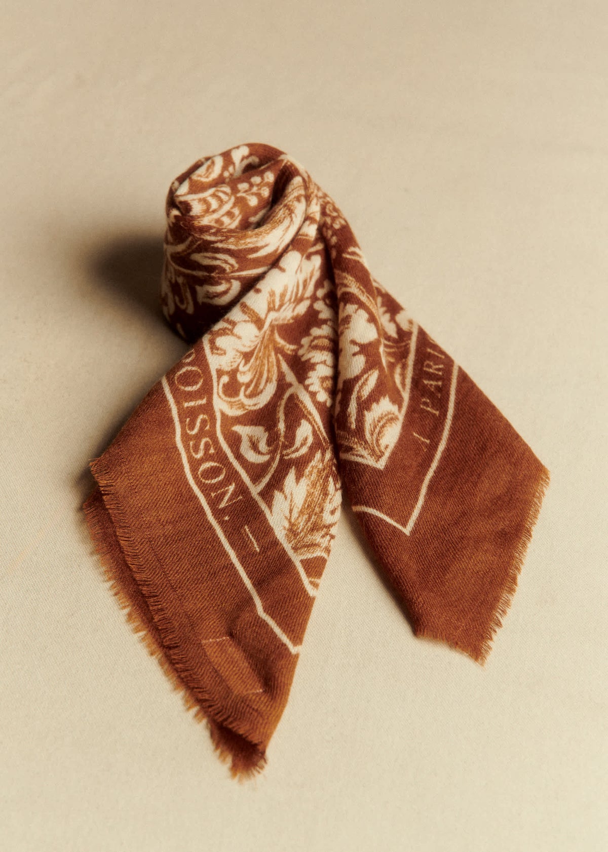 Foulard Maryse - Sézane x Antoinette Poisson - Grand Pavots Fond Café