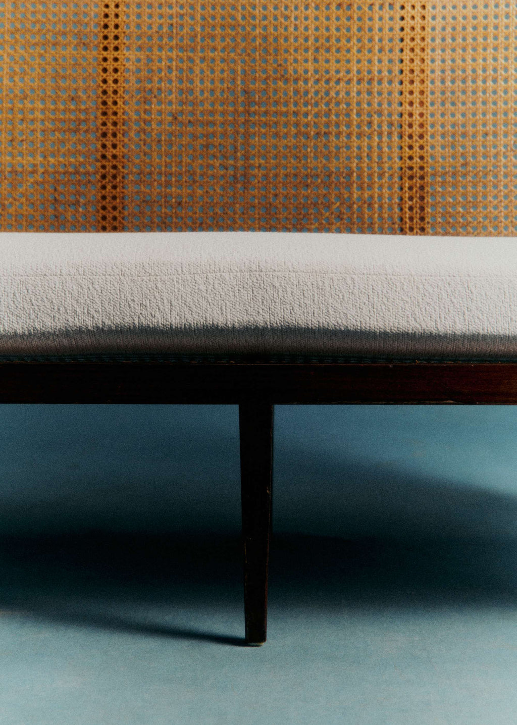 Banquette vintage noyer et cannage - Noyer et cannage