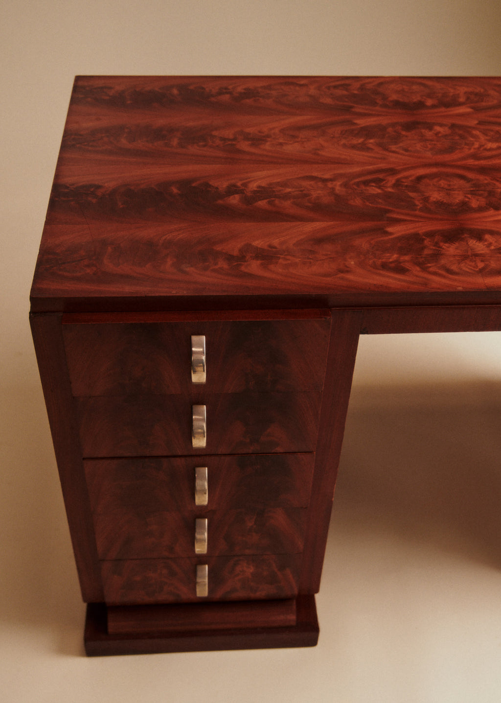Bureau vintage en placage de ronce d'acajou - Placage de ronce d'acajou