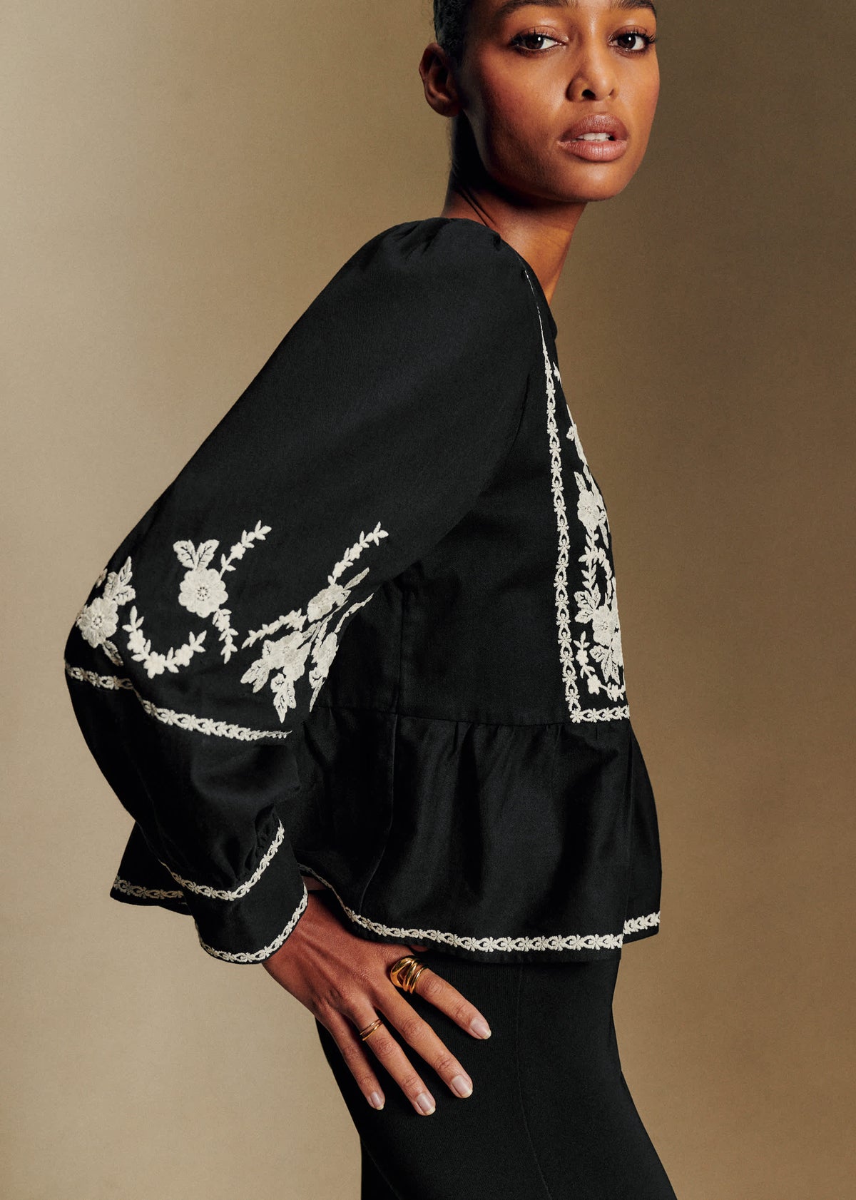 Blouse Léa - Broderie Crème Fond Noir
