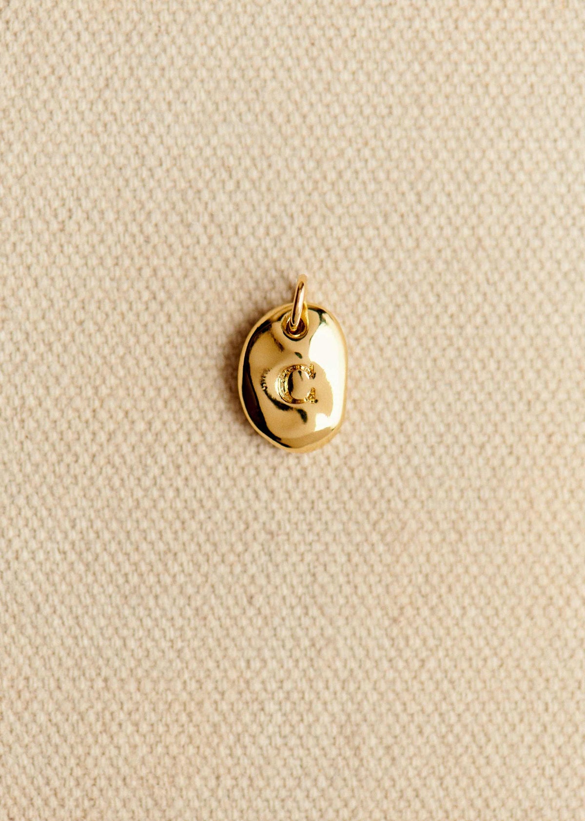 Pendentif Léa - C doré