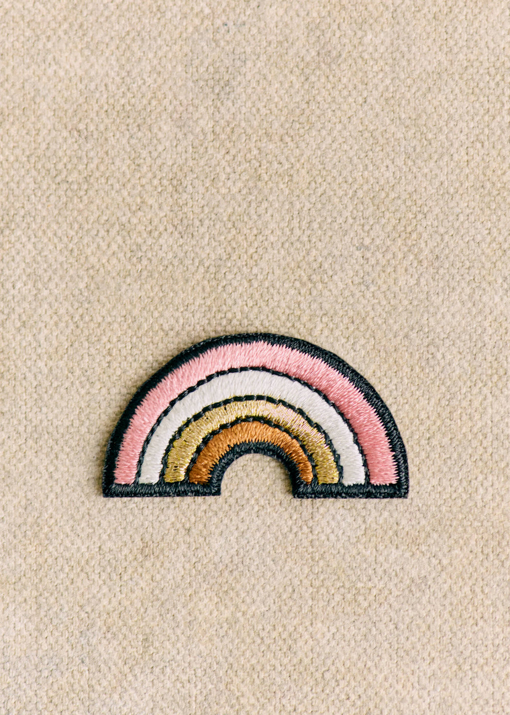 Ecusson Symbole - Arc-en-ciel rose multi