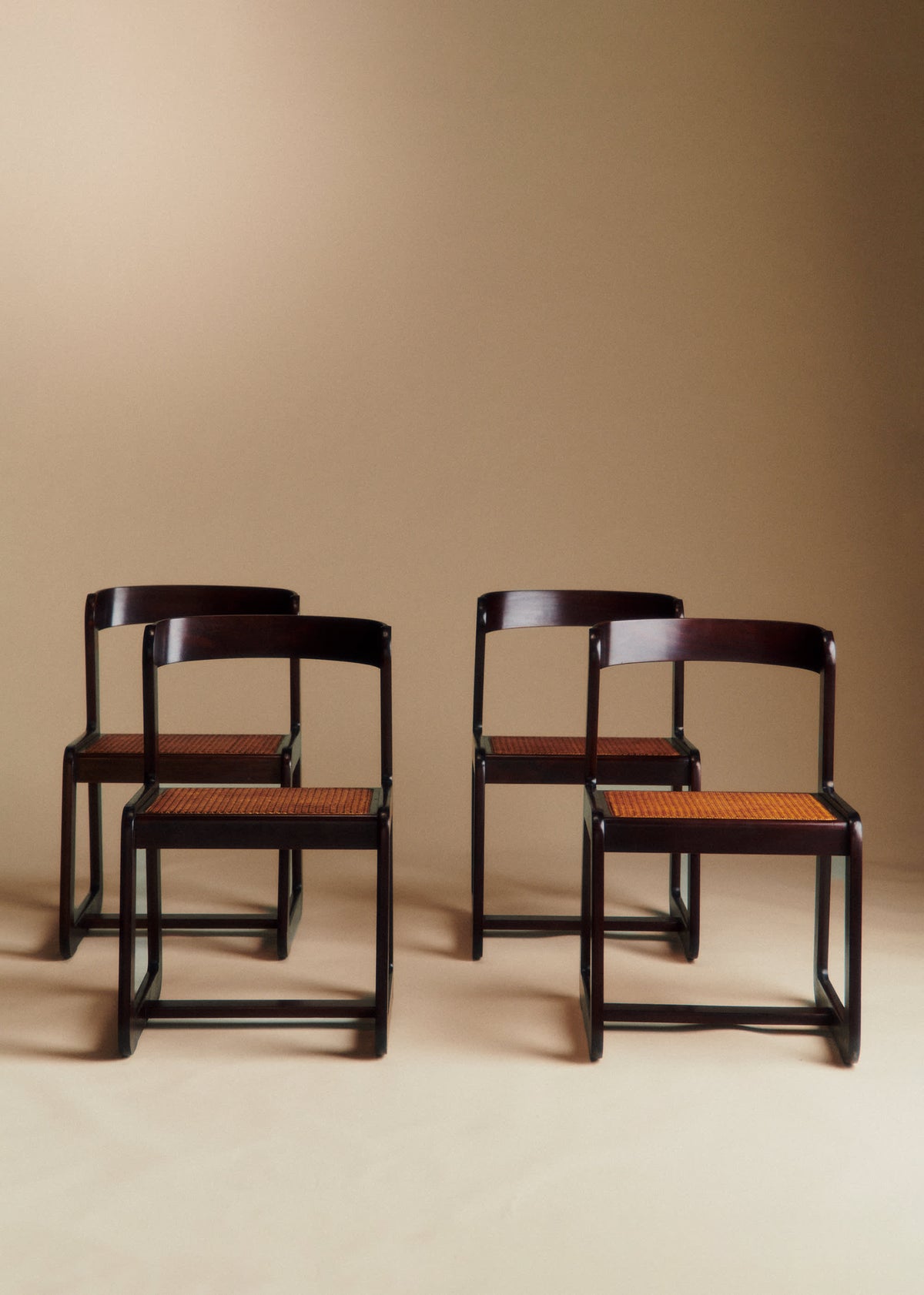 Lot de 4 chaises vintage par Willy Rizzo - Bois laqué et cannage