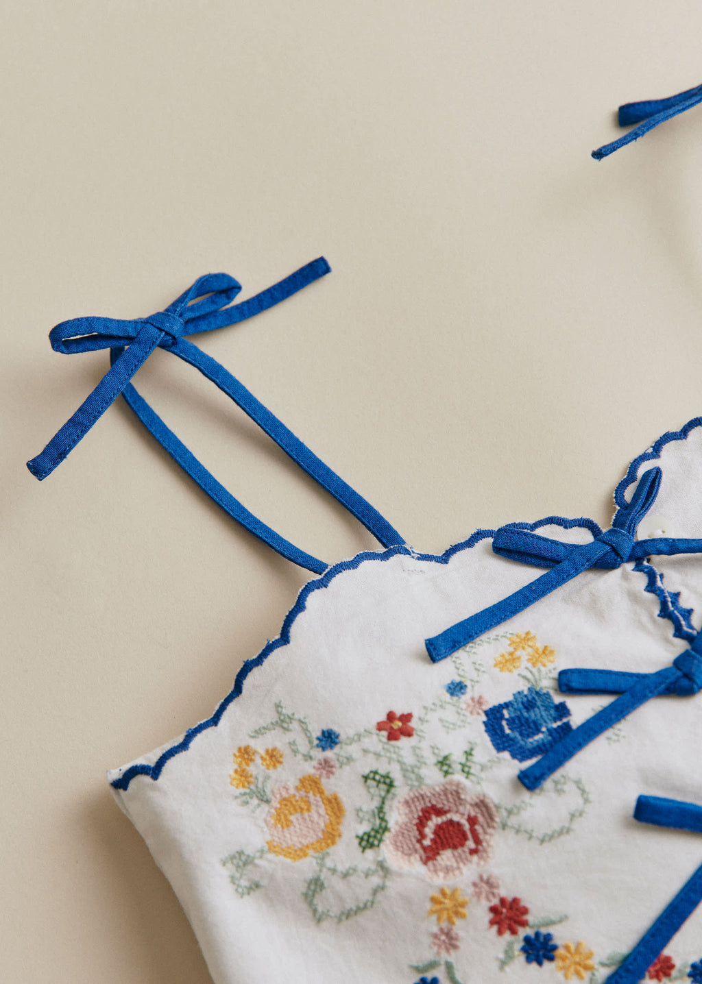 Top Alma - Broderie Placée Spring