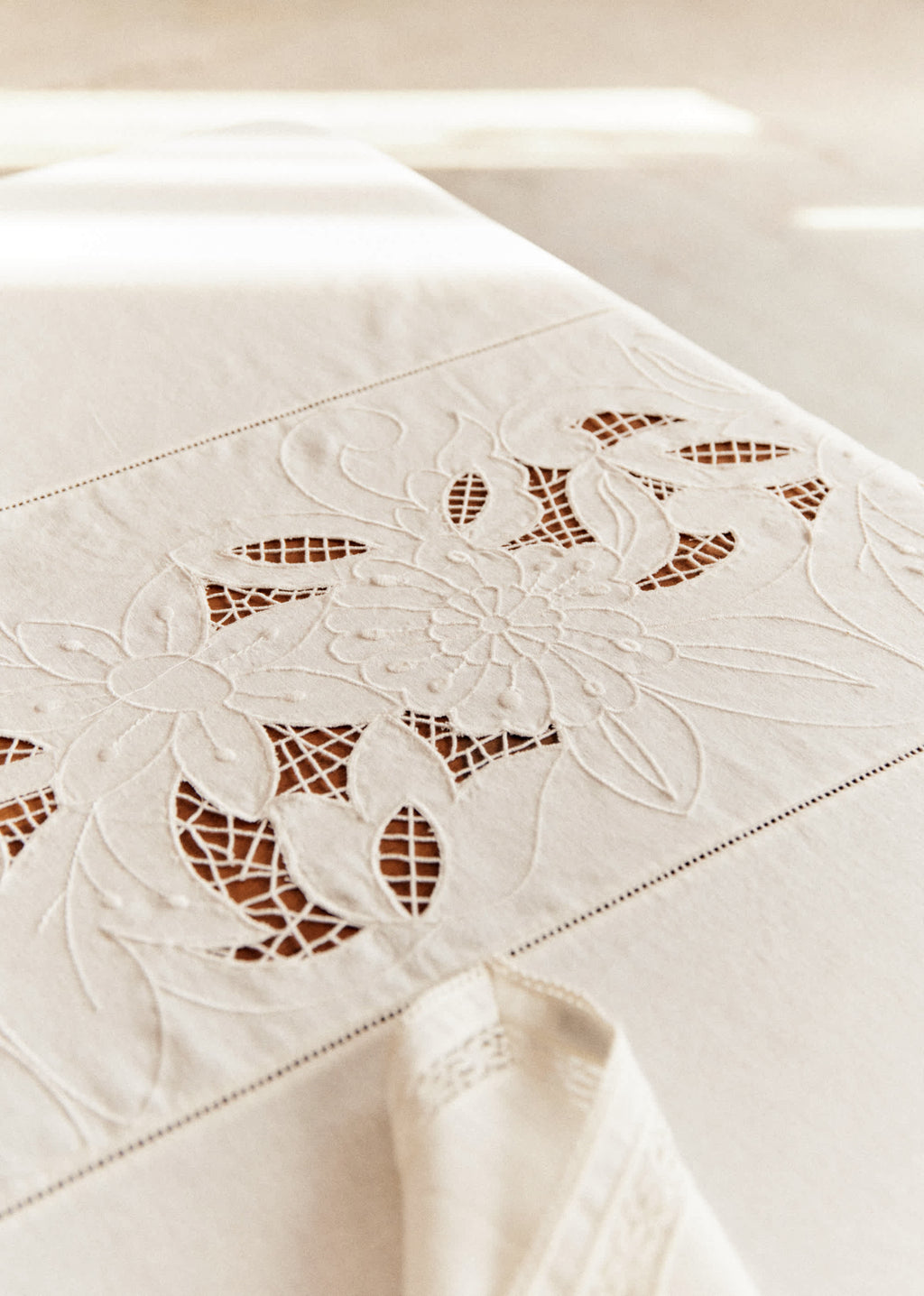 Nappe Brodée - Ecru Uni