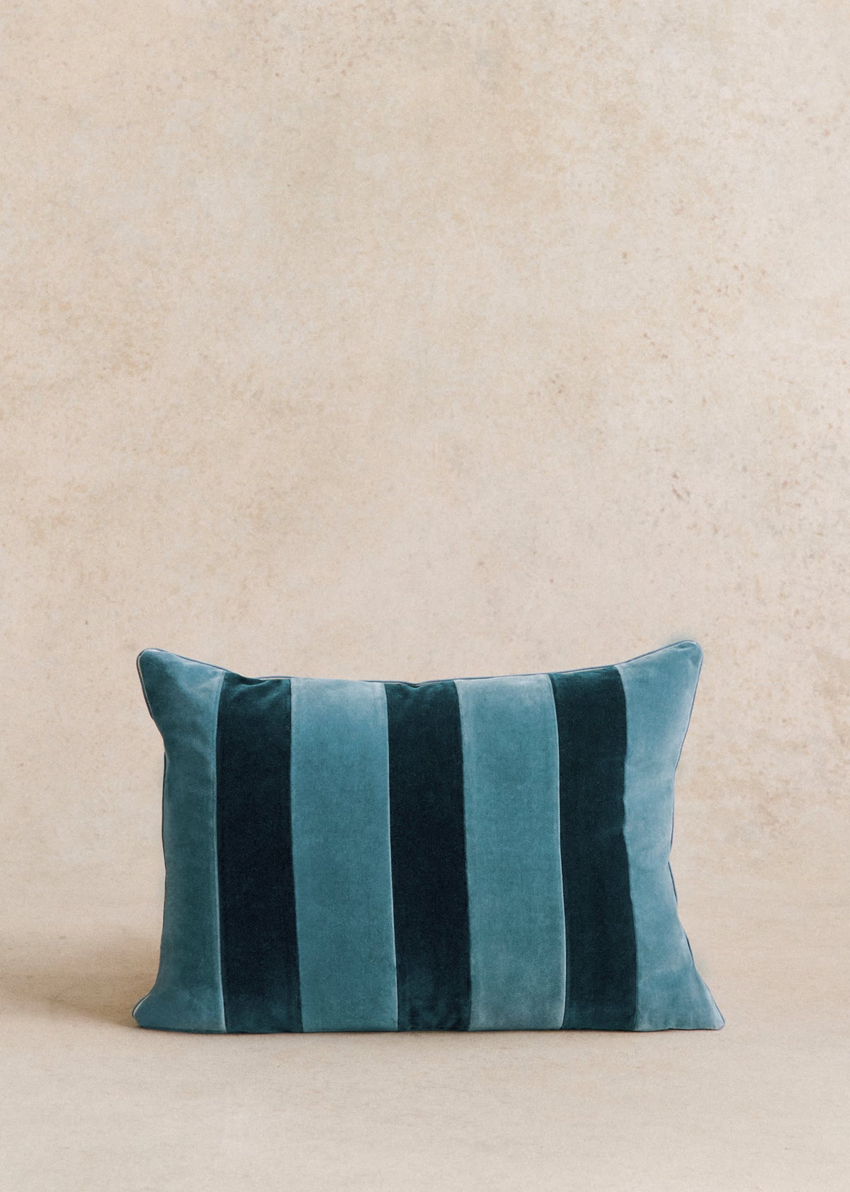 Coussin Rayures Velours - Grand modèle - Bleu et Marine