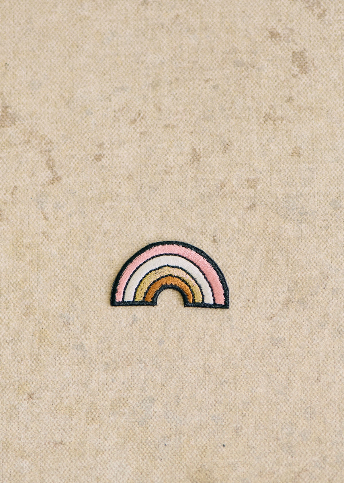 Ecusson Symbole - Arc-en-ciel rose multi