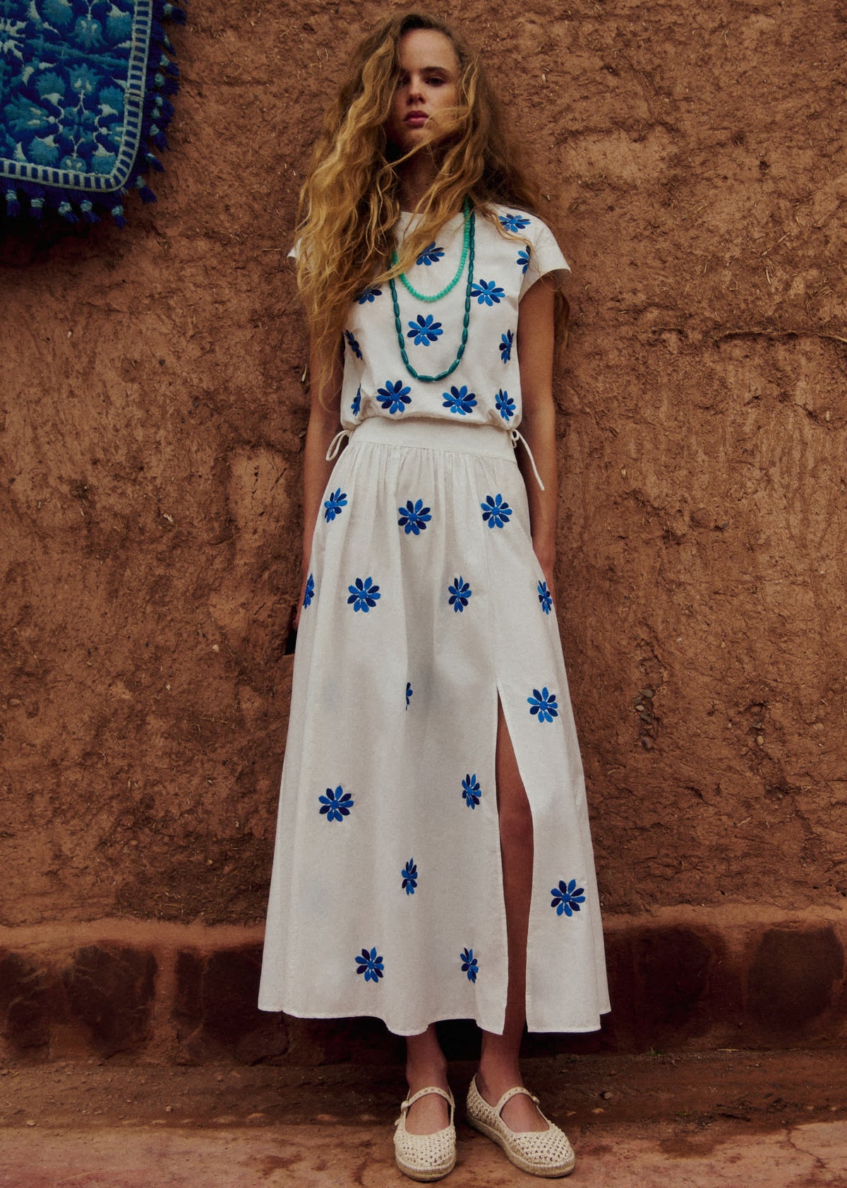 Jupe Arianna - Broderie Contrastée Ancolie Bleu Fond Ecru