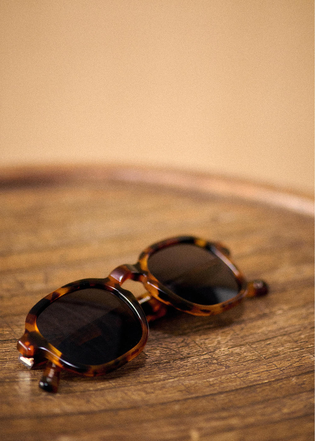 Lunettes de soleil Leo - Écailles