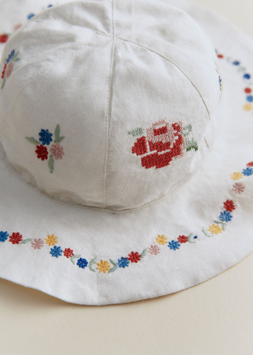Chapeau Shilah - Broderie Placée Spring