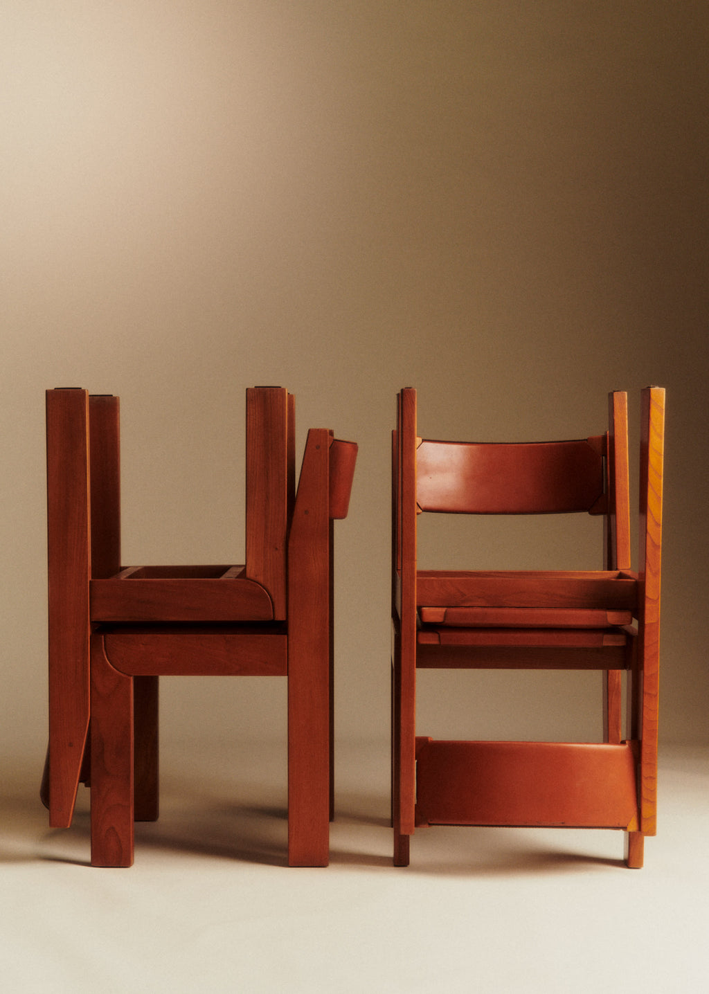 Lot de 4 chaises Luigi Gorgoni par Roche Bobois années 70 - Orme et Cuir