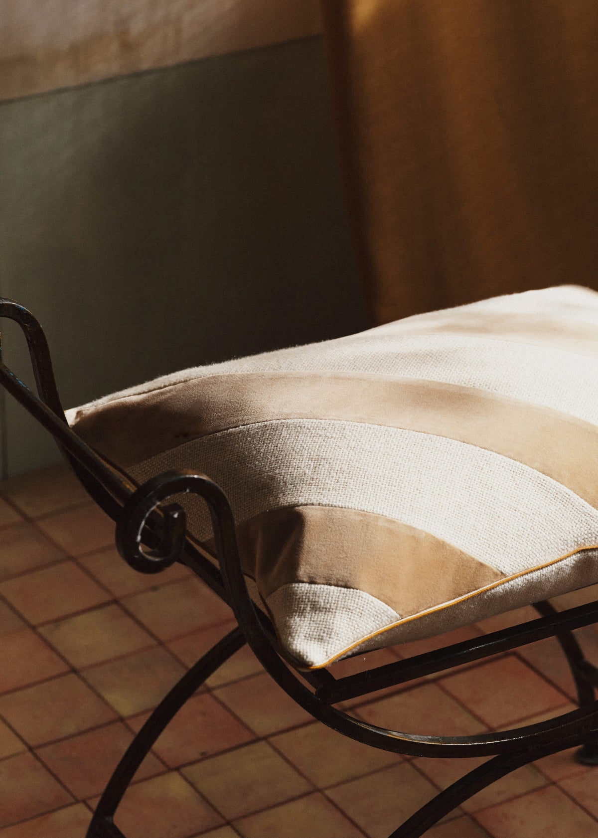 Coussin Toile Lin et Velours - Grand modèle - Beige