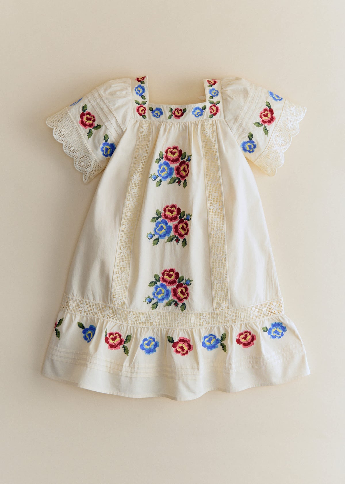 Robe Liara - Broderie Placée Fleur Multico Fond Ecru