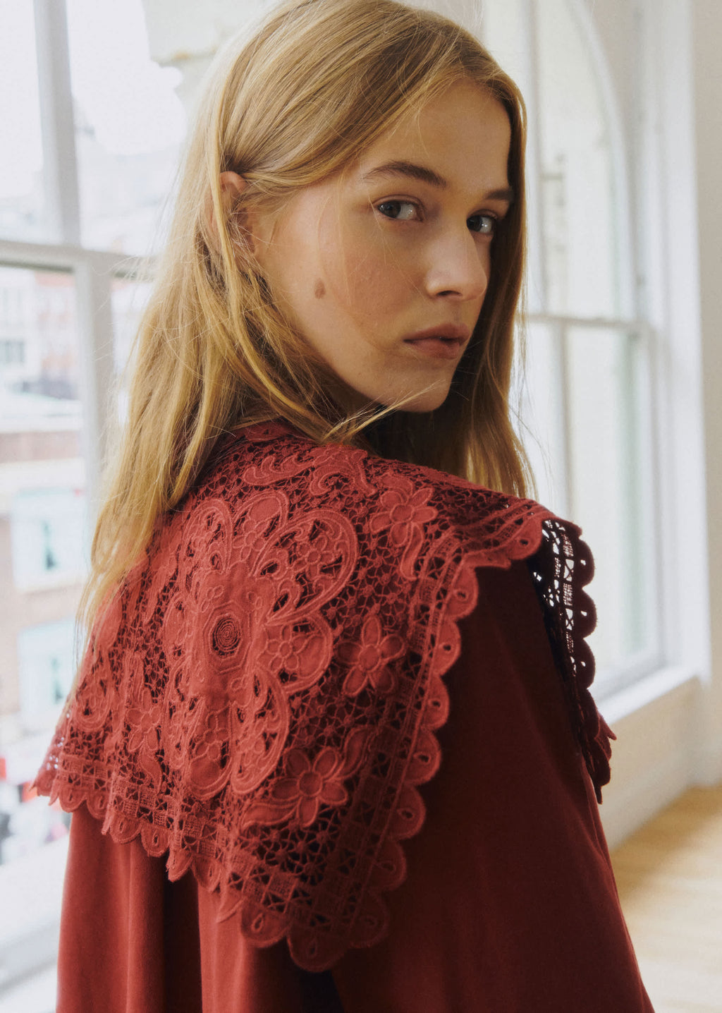 Chemise Astrid - Sézane x SEA NY - Broderie Unie Bordeaux