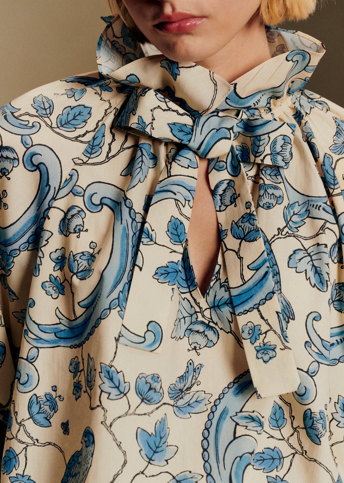 Blouse HILLIS - Sézane x Antoinette Poisson - Imprimé Oiseaux Bleus