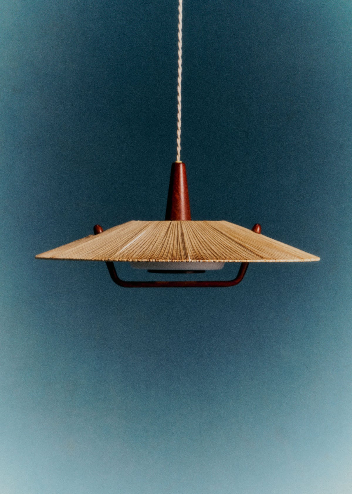 Suspension scandinave en teck et corde années 60 - Teck et corde