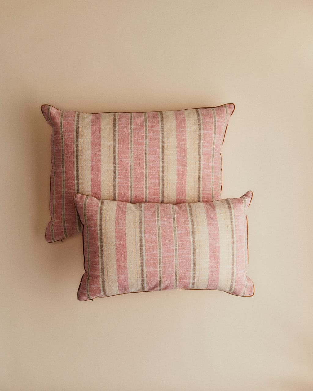 Coussin Tissé Rayures - Petit modèle - Rose et Ecru