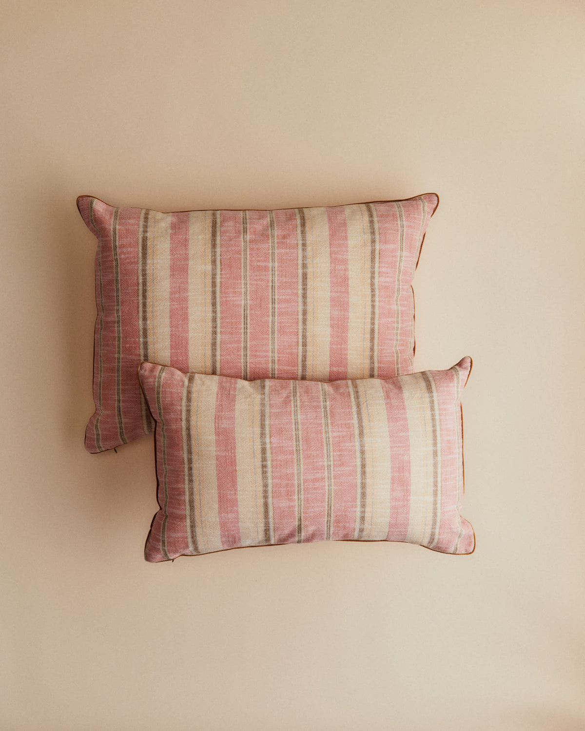Coussin Tissé Rayures - Petit modèle - Rose et Ecru