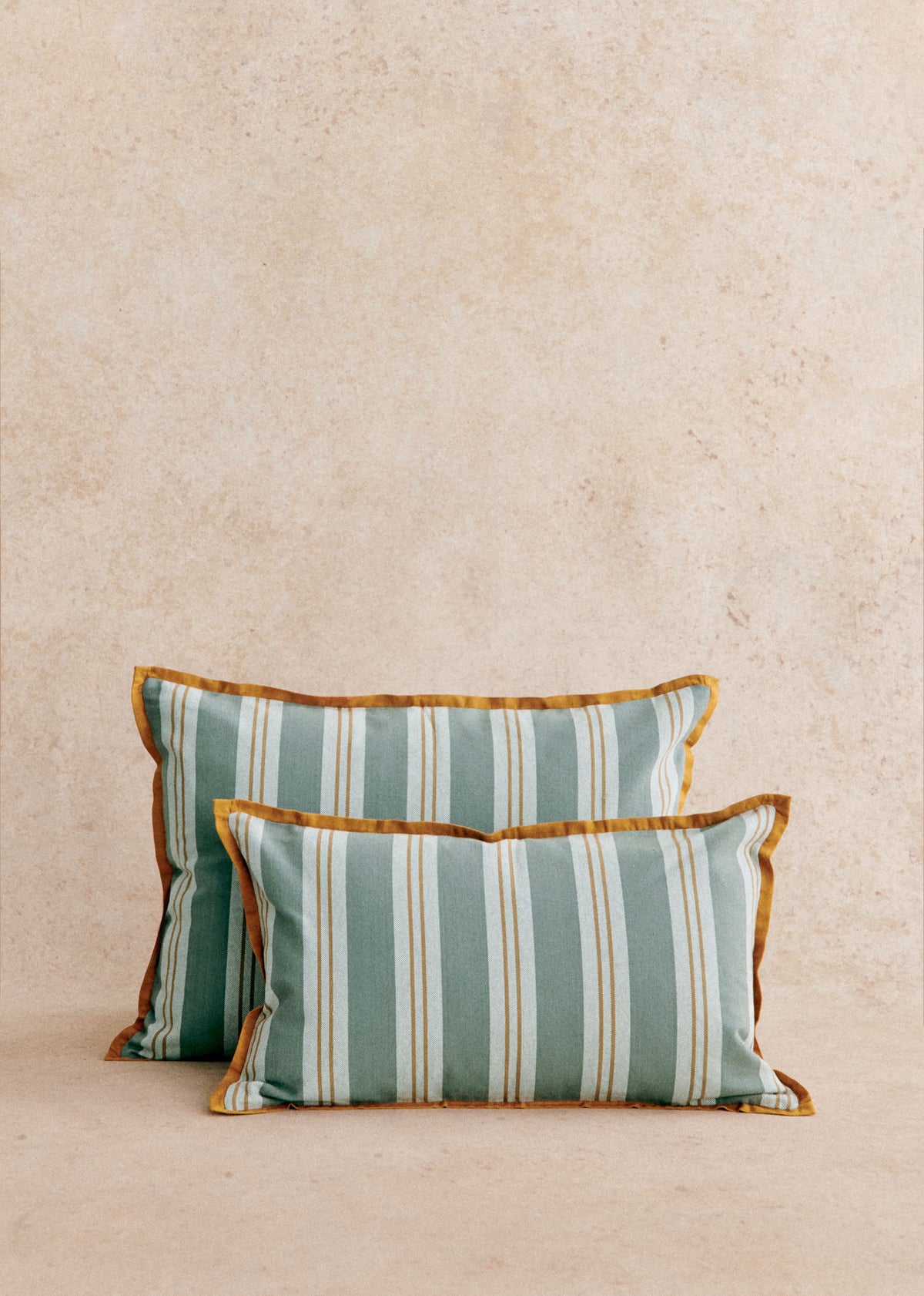 Coussin Tissé Rayures - Grand modèle - Bleu et Café