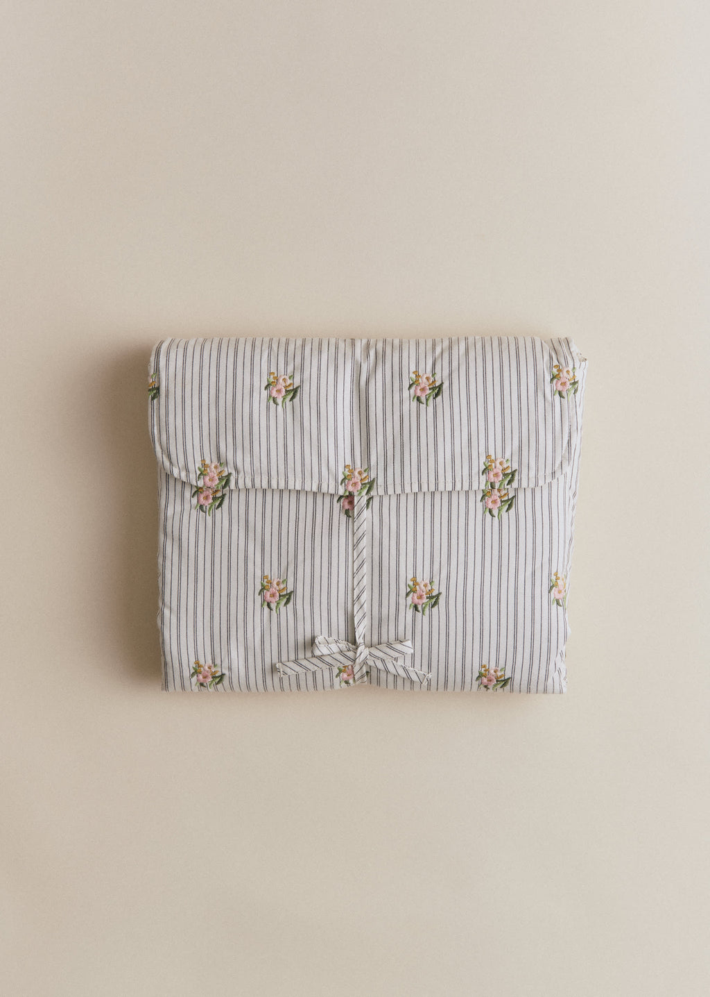 Matelas à langer nomade - Rayures Broderie Fleurs