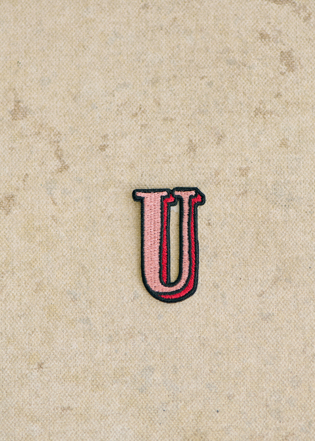 Ecusson Rose - Lettre U - Rose