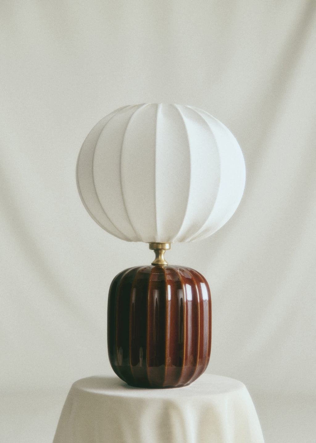 Lampe Traviata petit modèle - Moka - Abat-jour Sonate - Écru