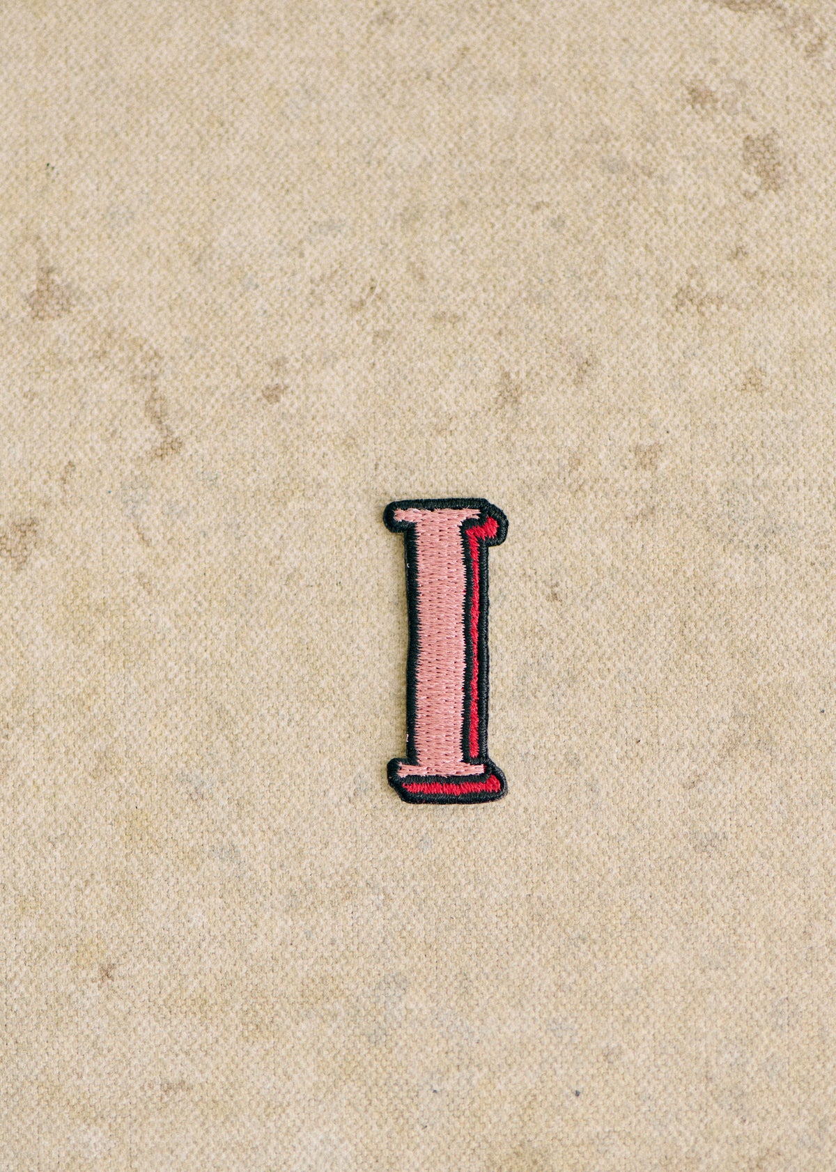 Ecusson Rose - Lettre I - Rose