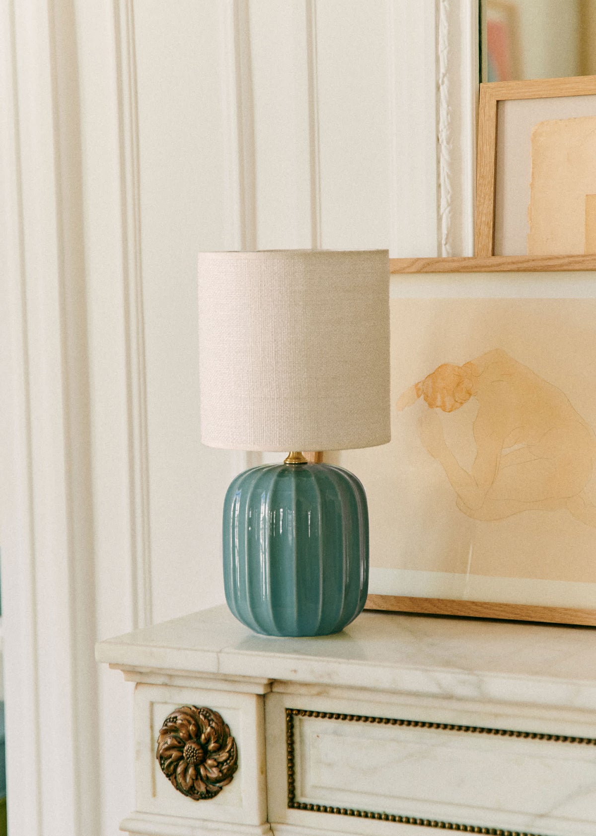 Lampe Traviata petit modèle - Lagon - Abat-jour Dolce - Jute Écru
