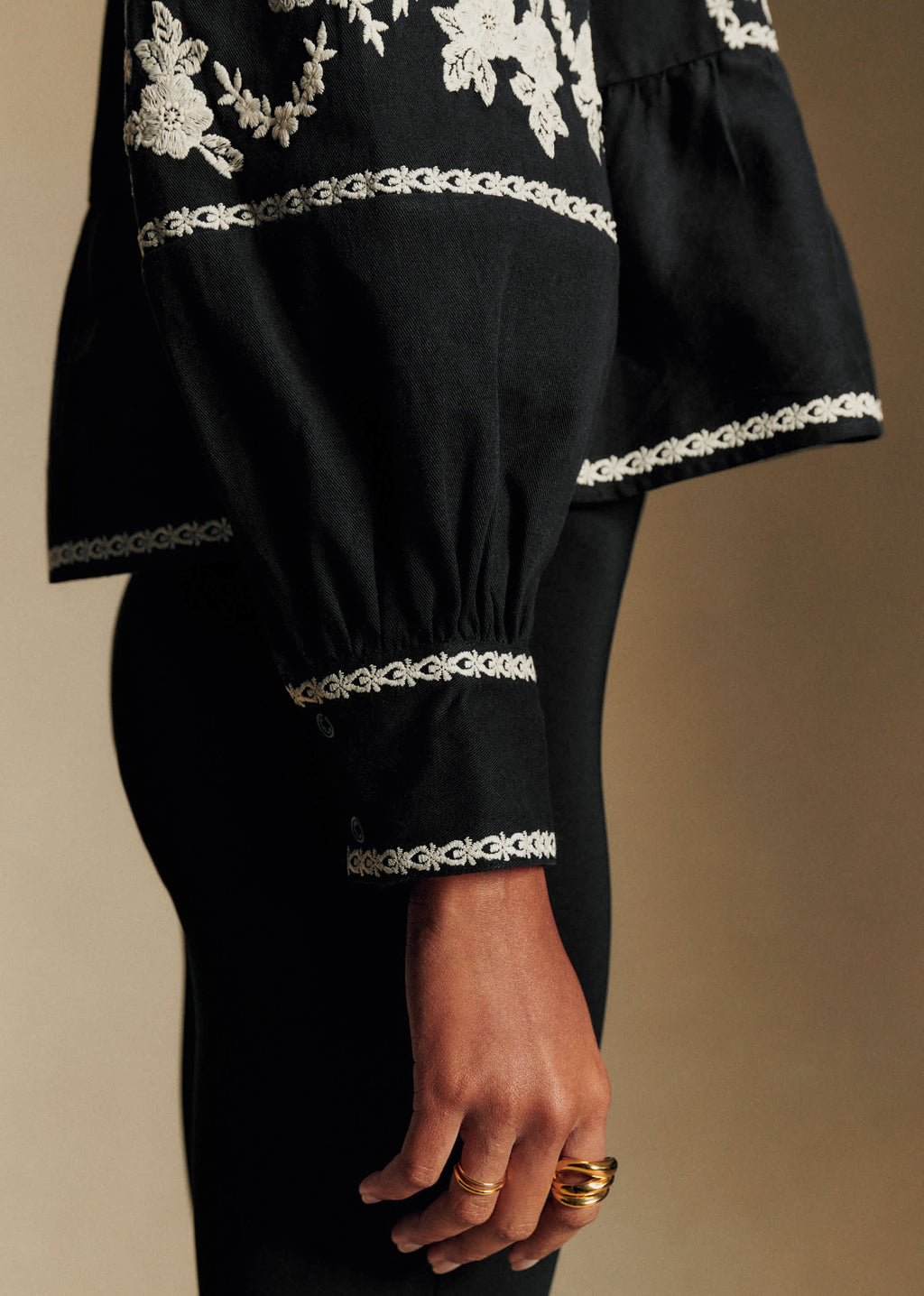 Blouse Léa - Broderie Crème Fond Noir