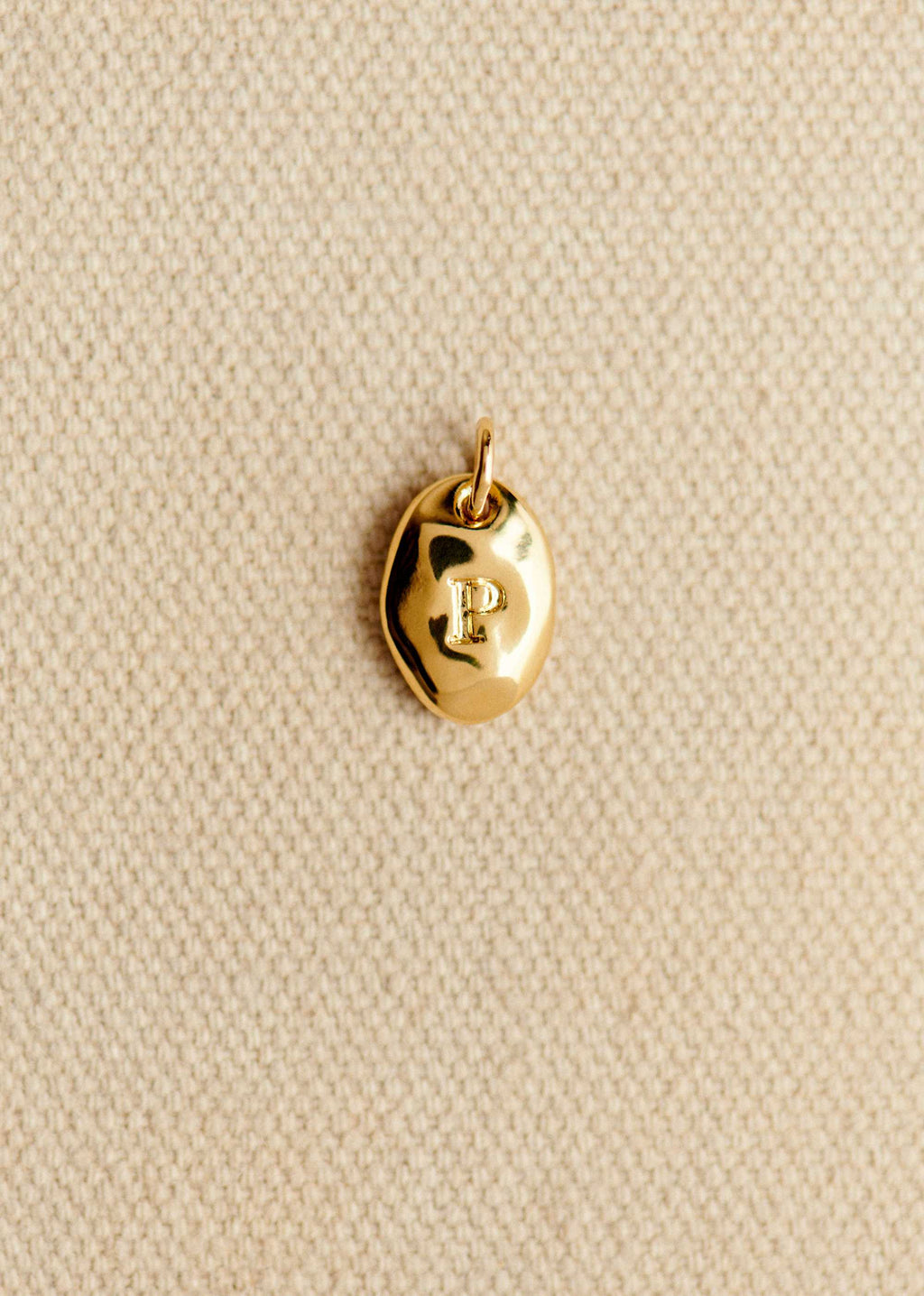 Pendentif Léa - P doré