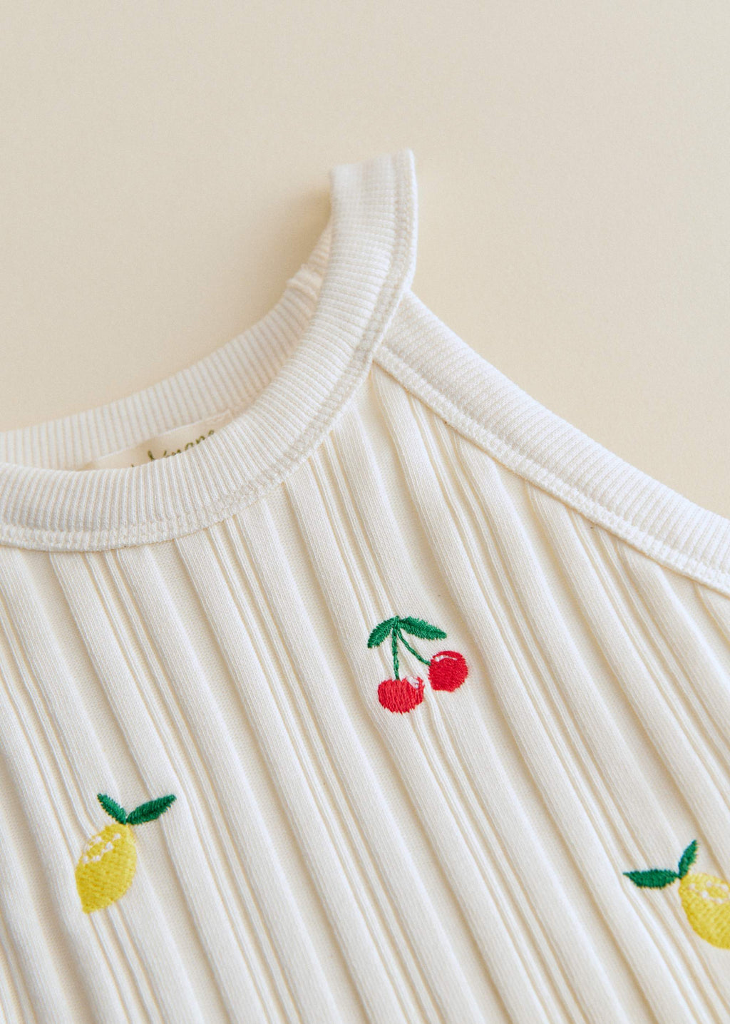 Top Abbie - Ecru / Broderie Fruit