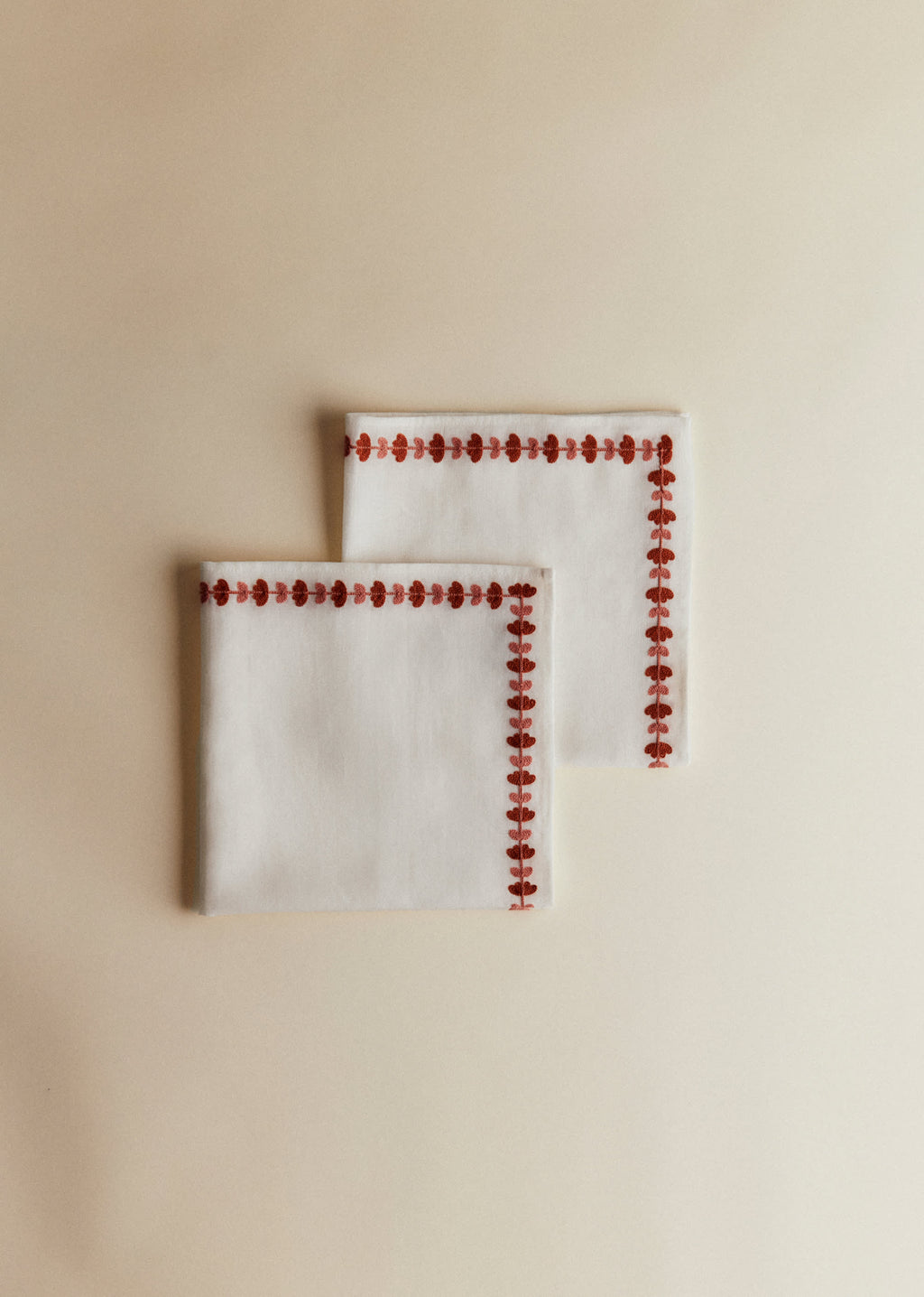 Set de 2 serviettes brodées - Liseré floral - Blush et Caramel
