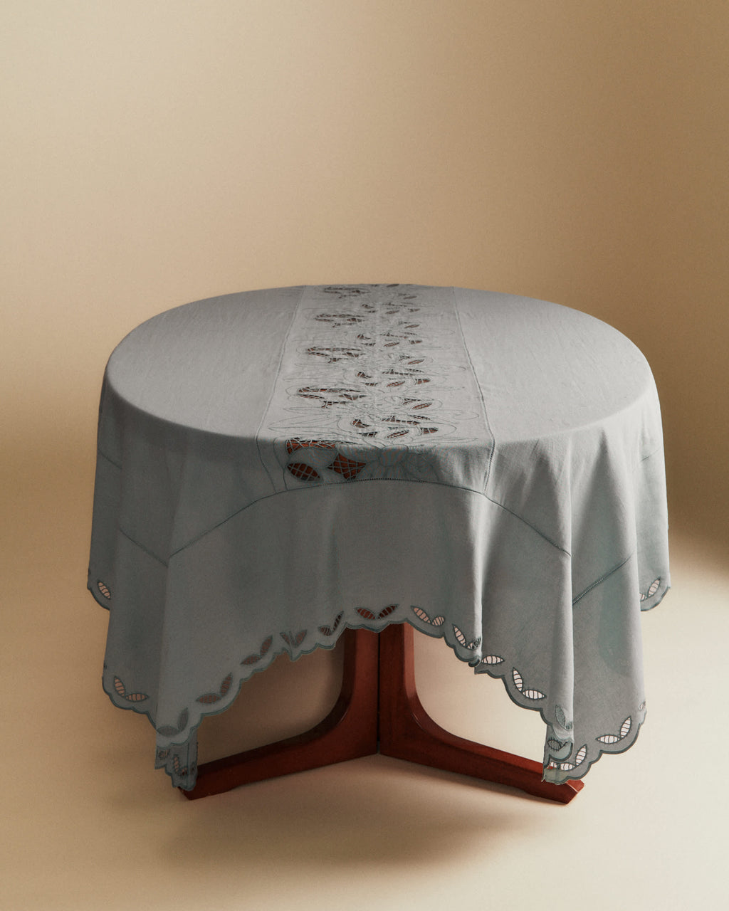 Nappe Brodée - Dimanche au Jardin - Bleu orage