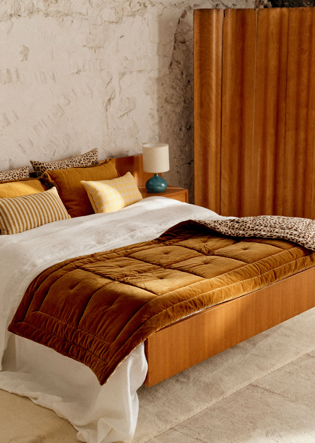 Sofa Cover - Léopard Écru et Café - Velours Caramel
