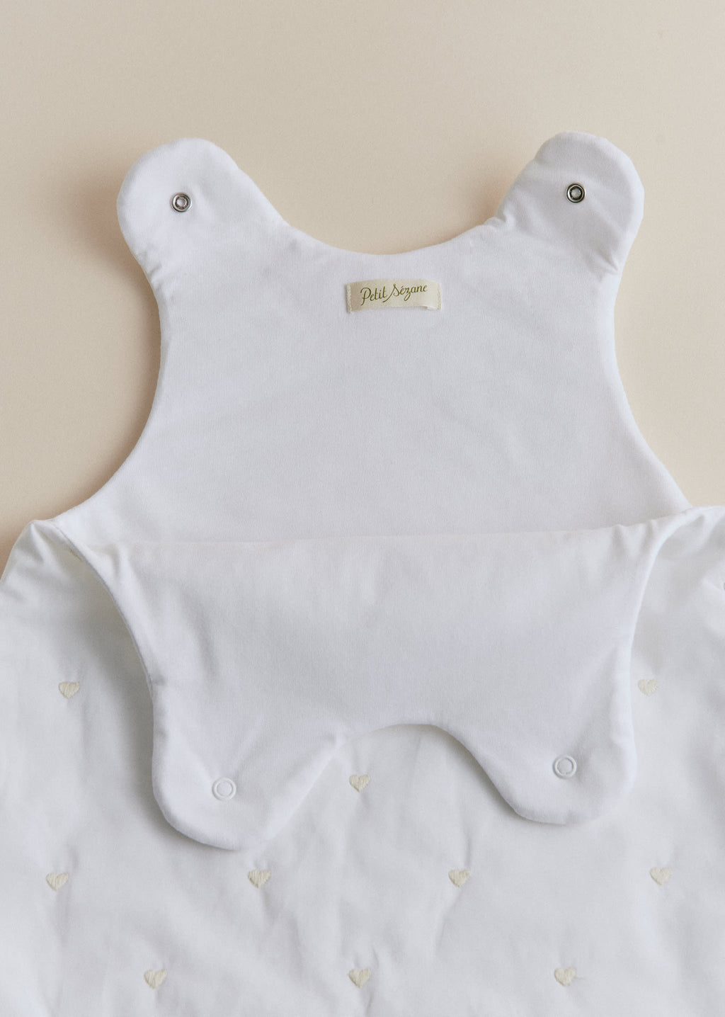 Gigoteuse broderie coeur beige - Taille 1