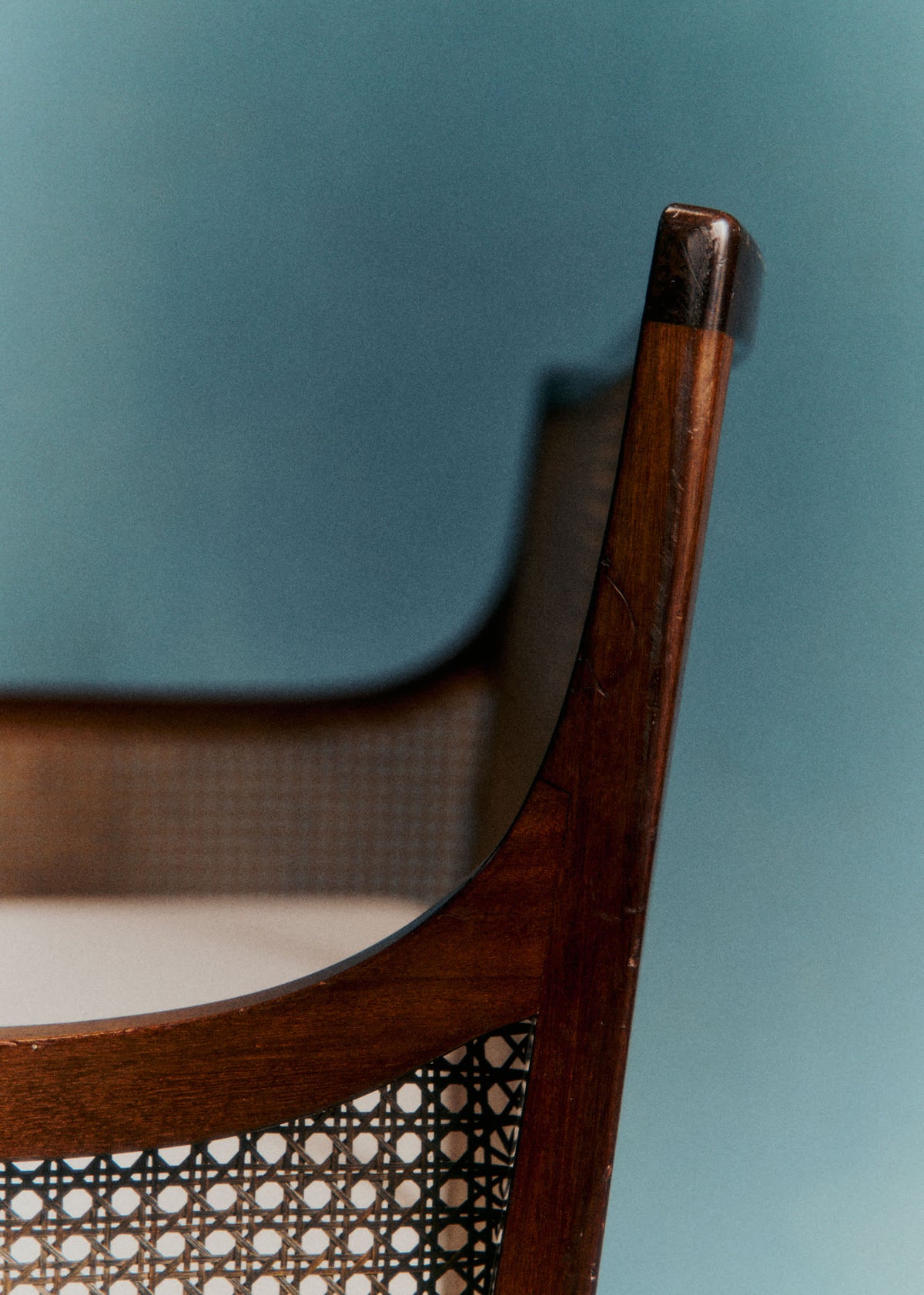 Banquette vintage noyer et cannage - Noyer et cannage