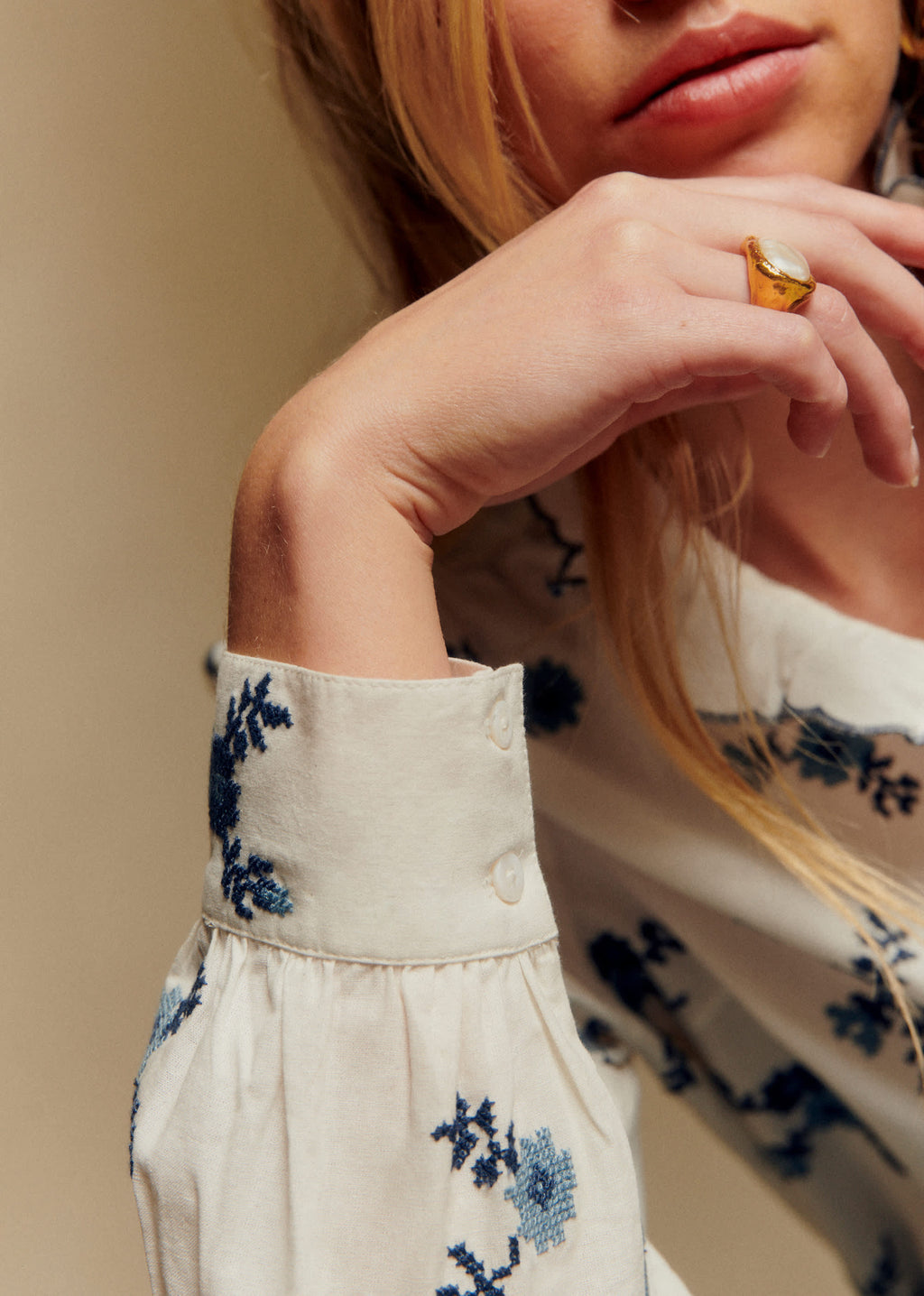 Chemise Chlo - Bico Bleu Fond Ecru