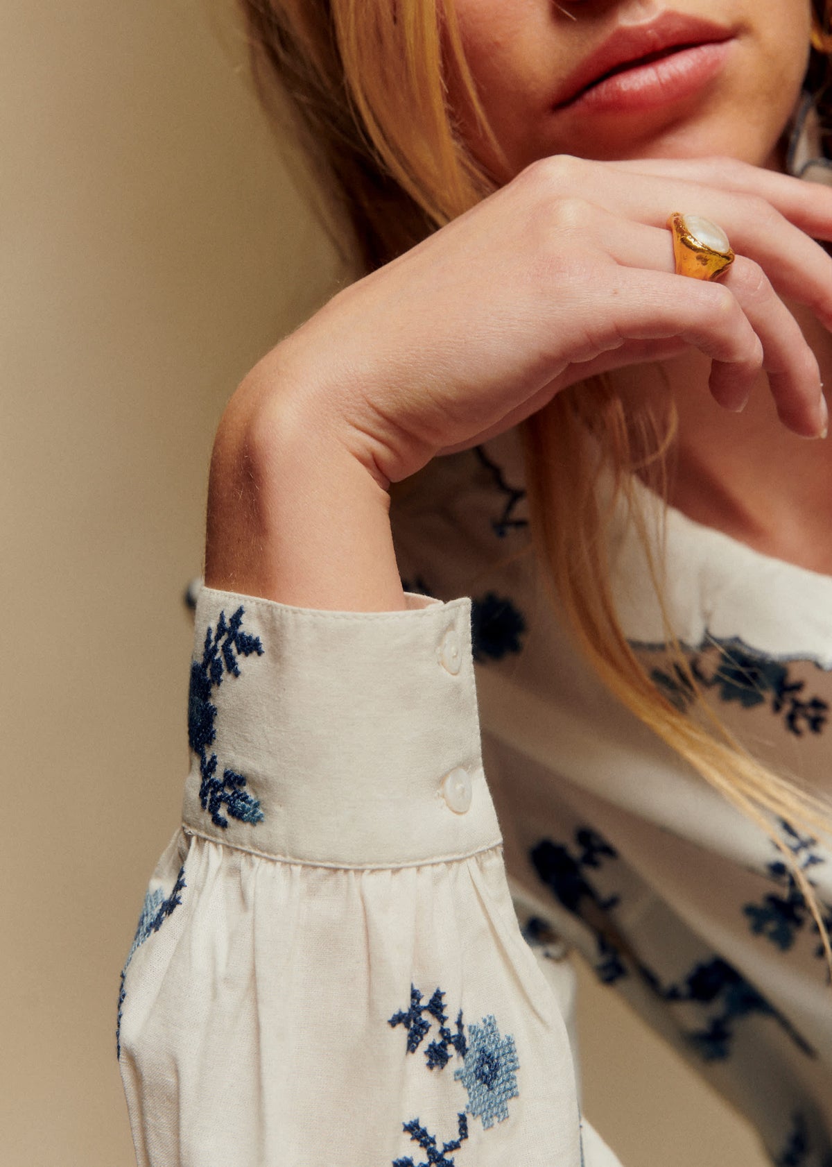 Chemise Chlo - Bico Bleu Fond Ecru