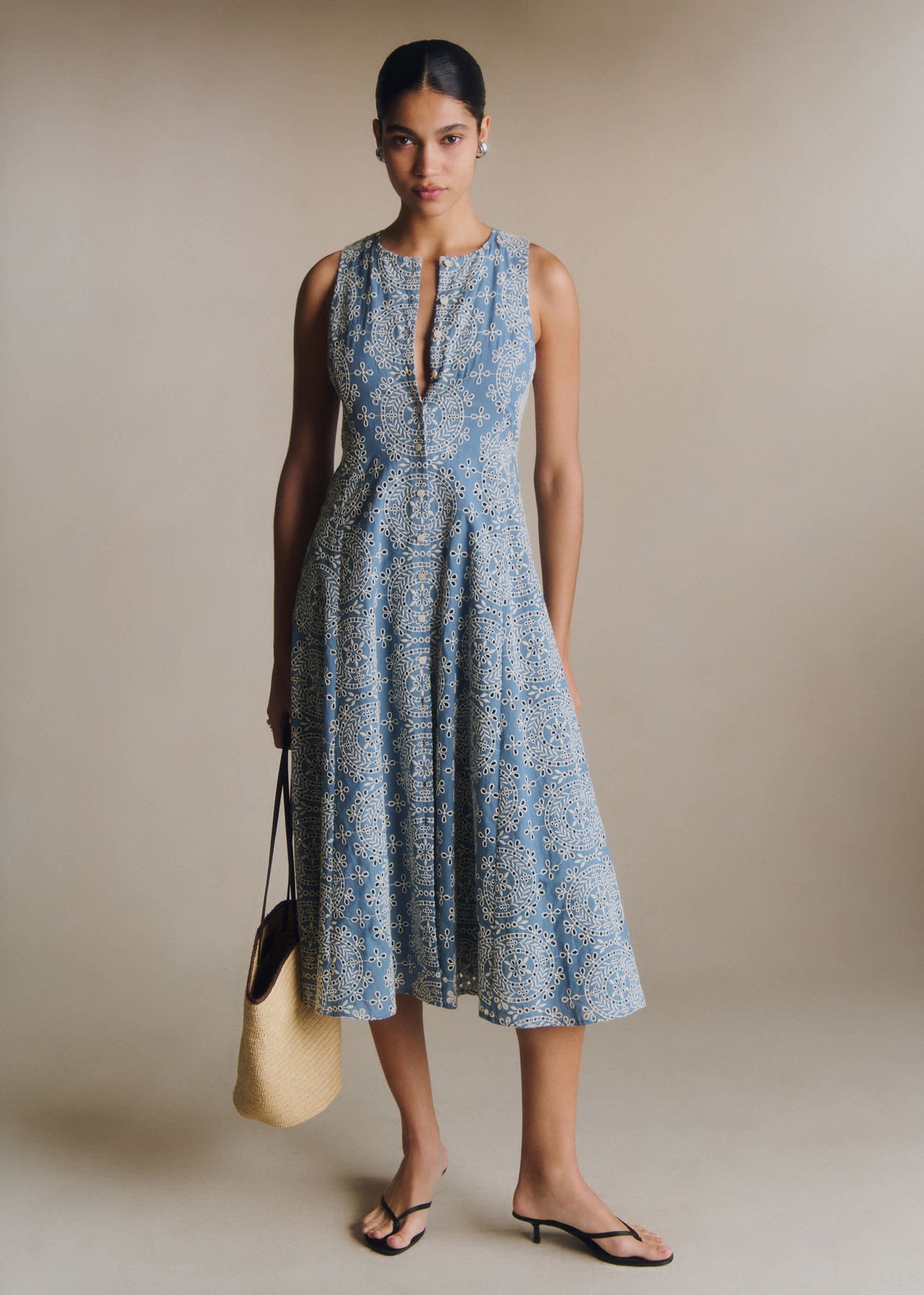 Robe ANNALUISA - Broderie Contrastée Écru Bleu Vintage