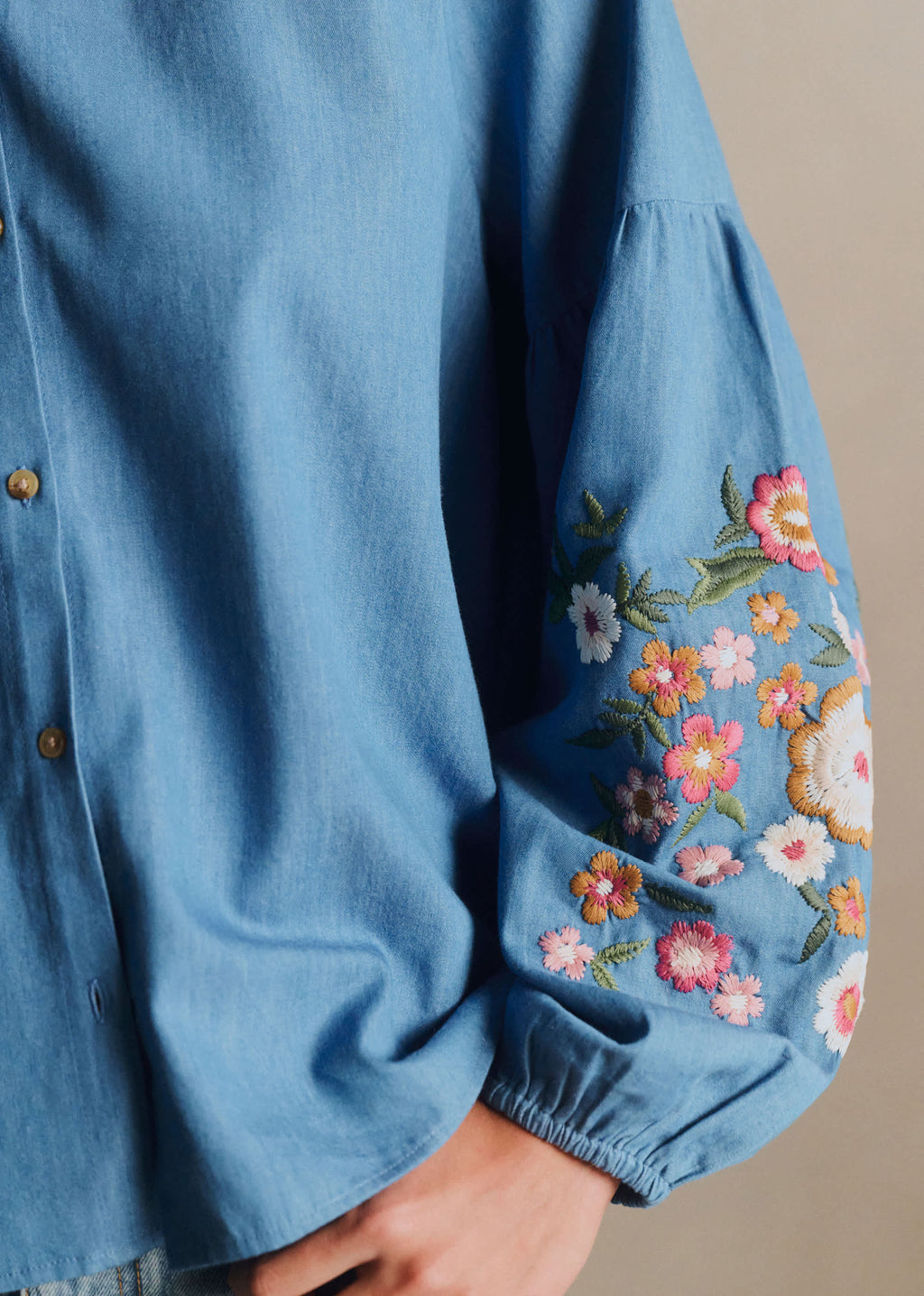 Chemise Nerissa - Broderie Placée Multico Fond Chambray